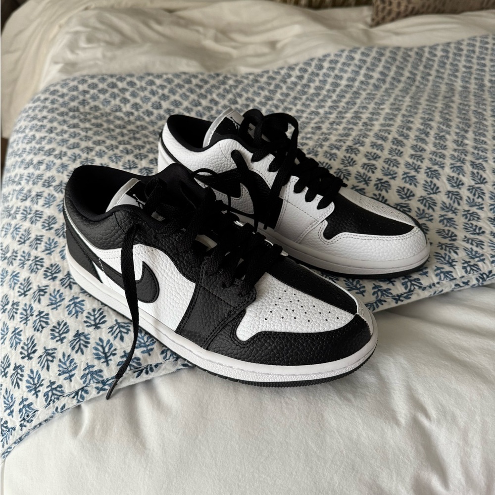 Women’s Nike Dunks